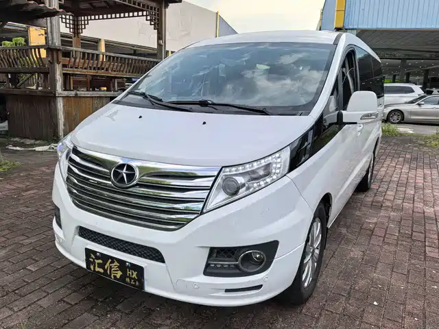 Jiangxi Automobile Group Ruifeng M5 Refine M5 2016 2.0t Gasoline Manual Business Version — фото