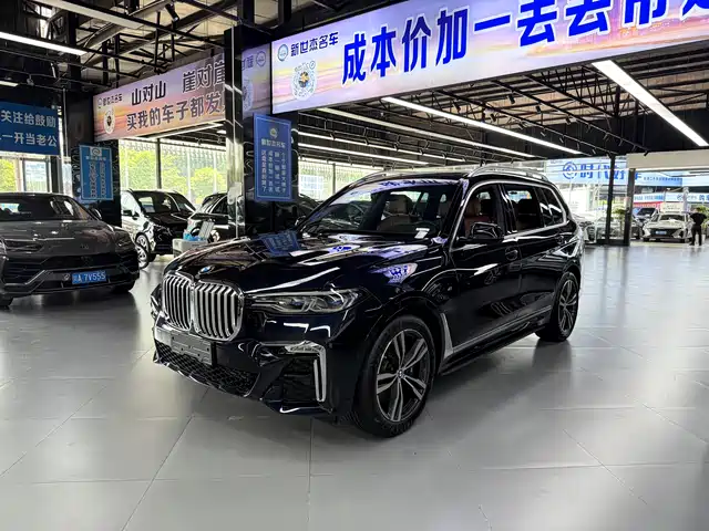 Bmw Bmw X7 Bmw X7 2021 Facelift Xdrive40i Exclusive M Sports Package — фото