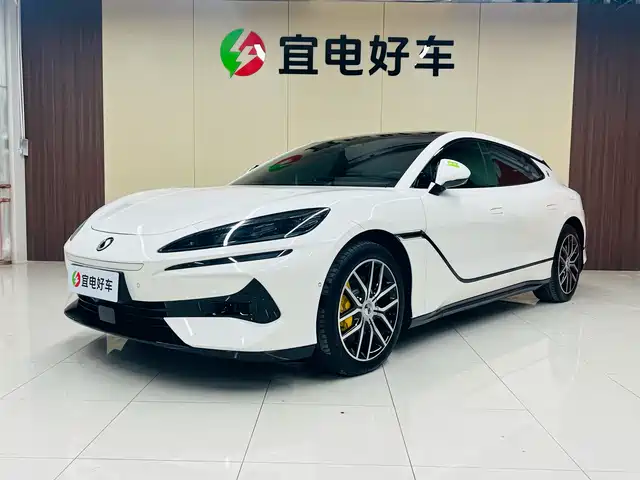 Gain Momentum Denza Z9gt Denza Z9gt 2024 1100 Four-Wheel Drive Pro Version — фото