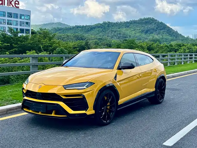 Lamborghini Urus Urus 2021 4.0t V8 — фото