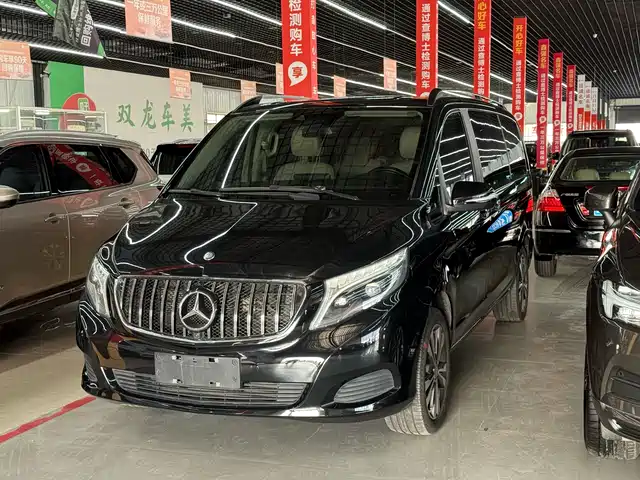 Mercedes-Benz Mercedes Benz V Class Mercedes-Benz V-Class 2016 V 260 Pilot Edition — фото