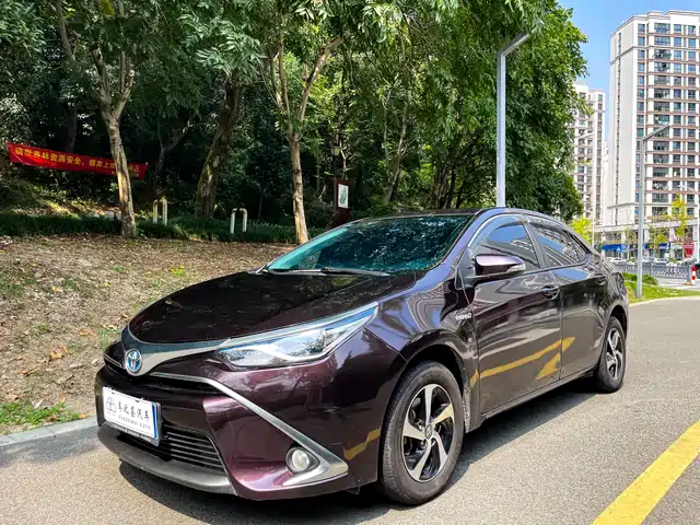 Toyota Lei Ling Ralink 2017 Facelift Dual Engine 1.8h Gs E-Cvt Elite Sunroof Version National V — фото