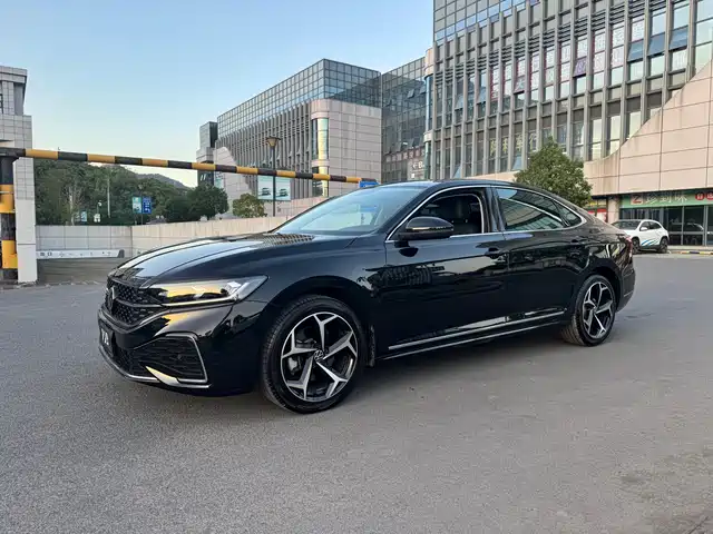 Volkswagen Passat Passat 2024 330tsi Star Elite Edition — фото