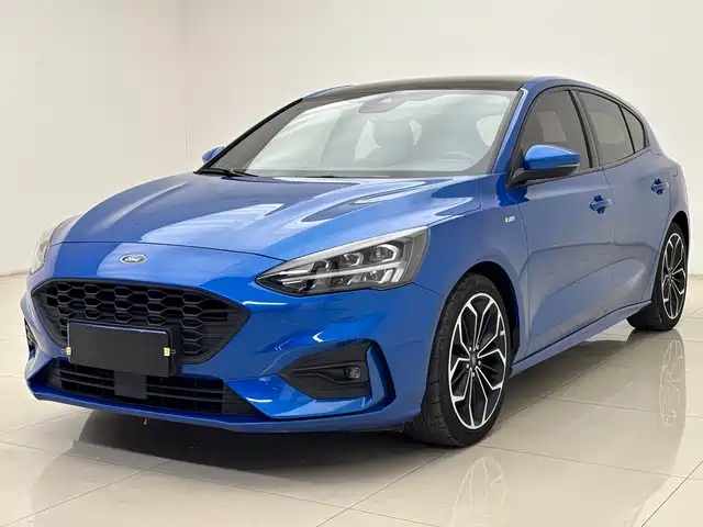 Ford Fox Focus 2020 Hatchback Ecoboost 180 Automatic St Line — фото
