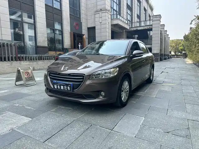 Peugeot Peugeot 301 Peugeot 301 2014 1.6l Automatic Luxury Version — фото