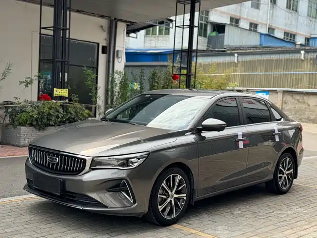 Geely Automobile Emgrand Emgrand 2022 4th Generation 1.5l Cvt Luxury Model — фото
