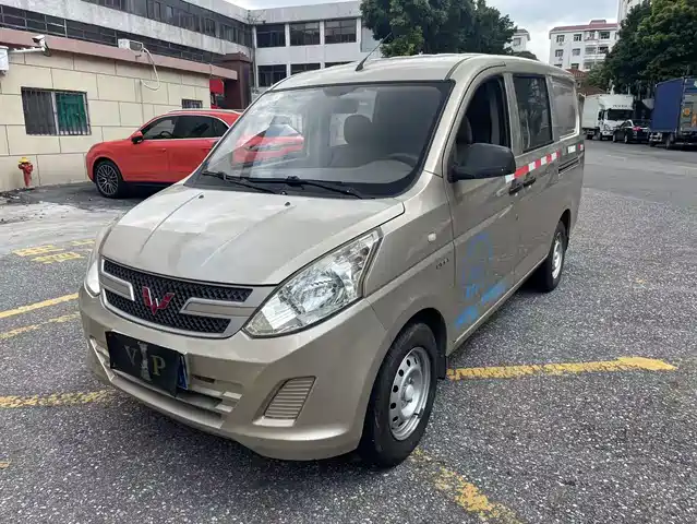 Wuling Motors Wuling Rongguang V Wuling Rongguang V 2018 1.5l Practical Model — фото