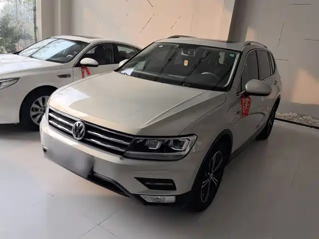 Volkswagen Tiguan L Tiguan L 2019 Facelift 330tsi Automatic Two-Wheel Drive Panoramic Comfort Version National Vi — фото