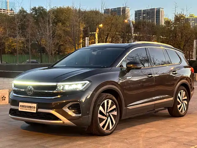 Volkswagen Lan Jing Lanjing 2022 380tsi Four-Wheel Drive Luxury Jiajing Edition Pro 7 Seats — фото
