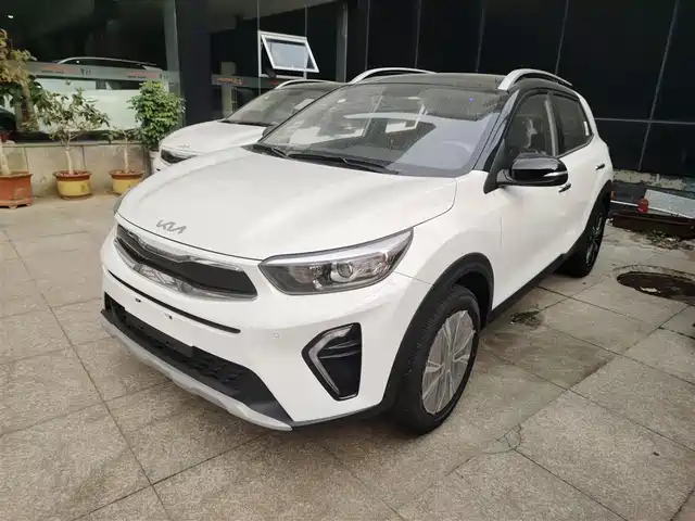 Kia Yipao Yipao 2021 1.4l Cvt Sunroof Model — фото