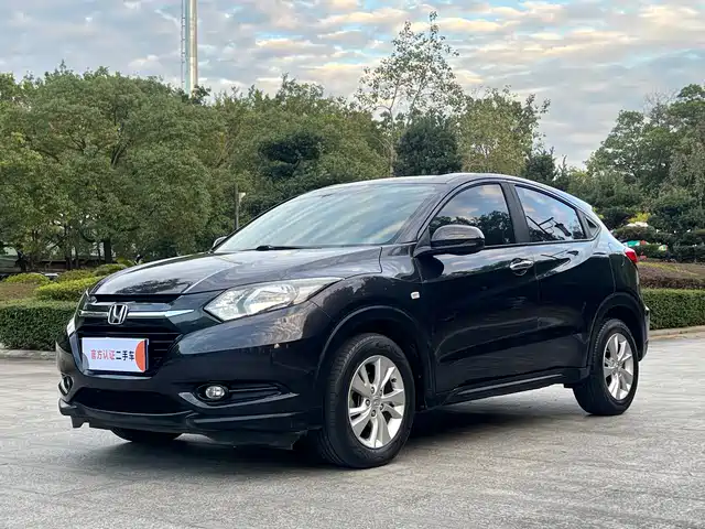 Honda Binzhi Binzhi 2015 1.8l Cvt Two-Wheel Drive Elite Model — фото