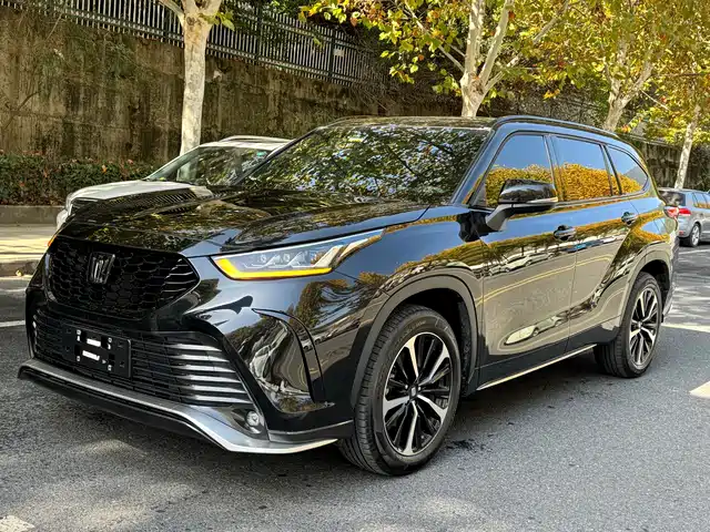 Toyota Crown Land Release Crown Lufang 2022 2.0t Four-Wheel Drive Premium Version — фото