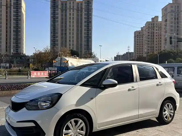 Honda Fit Fit 2021 1.5l Cvt Trendy Edition — фото