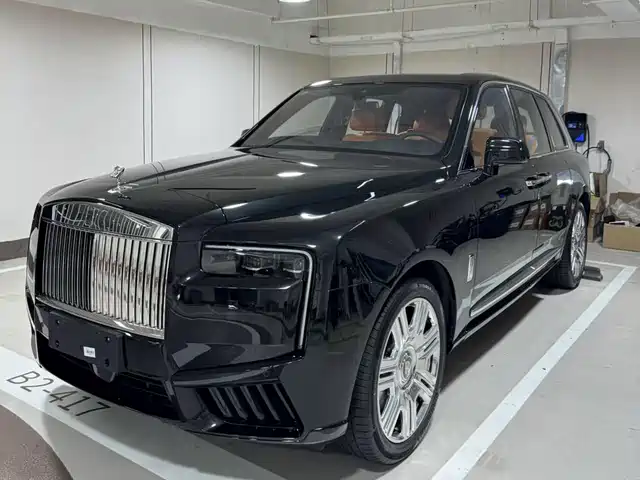 Rolls Royce Cullinan Cullinan 2024 Four-Seat Version — фото