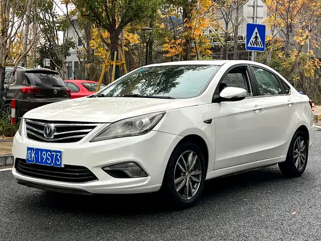 Chang'An Escape Eado 2016 1.6l Automatic Fashion Model — фото