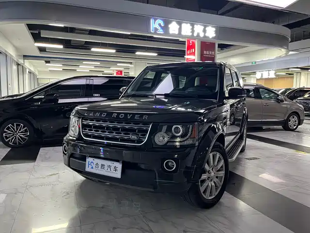 Land Rover Discover Discover 2015 3.0 Sc V6 Se — фото
