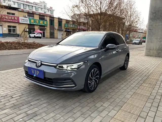 Volkswagen Golf Golf 2023 Facelift 280tsi Dsg R-Line — фото