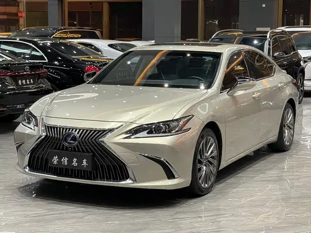Lexus Lexus Es Lexus Es 2020 300h Excellence Edition National V — фото