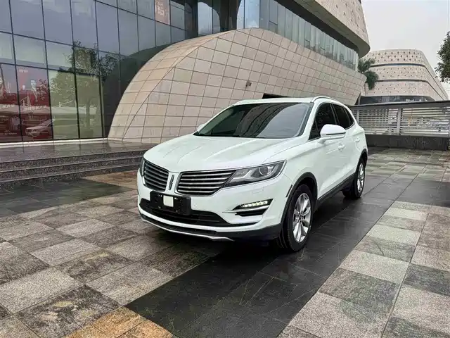 Lincoln Lincoln Mkc Lincoln Mkc 2017 2.0t Four-Wheel Drive Premium Version — фото