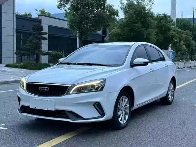 Geely Automobile Emgrand Emgrand 2021 Up 1.5l Cvt Pilot Edition — фото