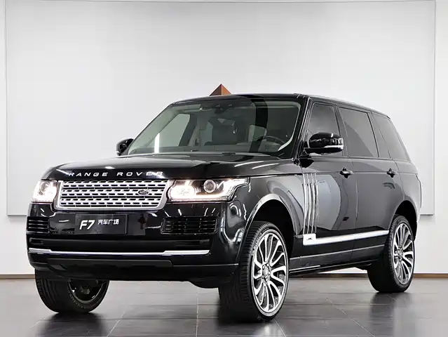 Land Rover Range Rover Range Rover 2017 3.0 Sc V6 Vogue Extended Edition — фото