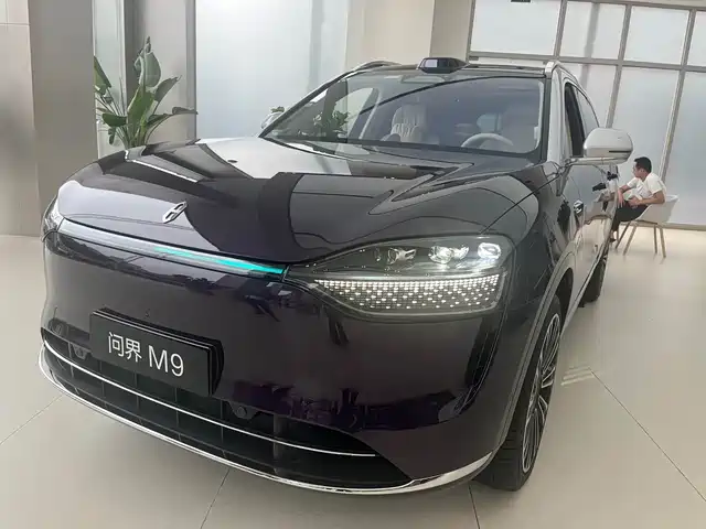 Aito Asks The World Wenjie M9 Wenjie M9 2025 Extended Range Max Version 52kwh 6-Seater Version — фото