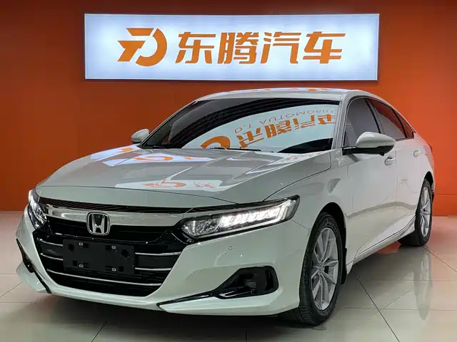 Honda Accord Accord 2022 260turbo Deluxe Edition — фото