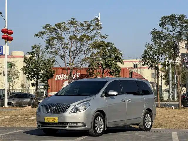 Buick Buick Gl8 Buick Gl8 2011 3.0l Xt Luxury Business Flagship Version — фото