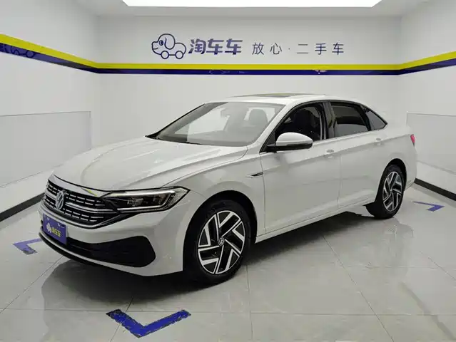 Volkswagen Sagitar Sagitar 2024 300tsi Dsg Flyover Edition — фото