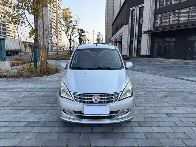 Baic Weiwang Baic Weiwang M20 Baic Weiwang M20 2014 1.5l Comfort Bj415b — фото