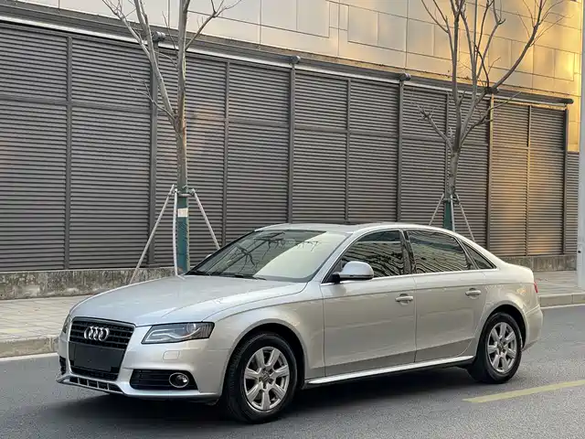 Audi Audi A4l Audi A4l 2012 2.0 Tfsi Automatic Comfort Type — фото