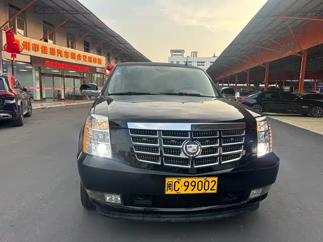 Cadillac Escalade Escalade 2013 6.2l Esv Platinum Edition Extended Type — фото