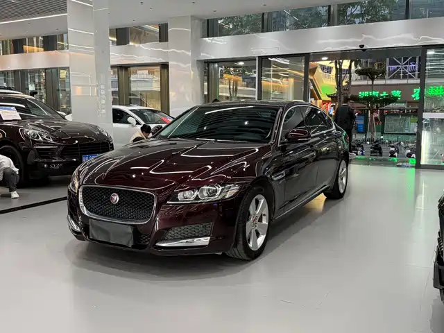 Jaguar Jaguar Xfl Jaguar Xfl 2020 Xfl 2.0t P200 2wd Elite Edition — фото