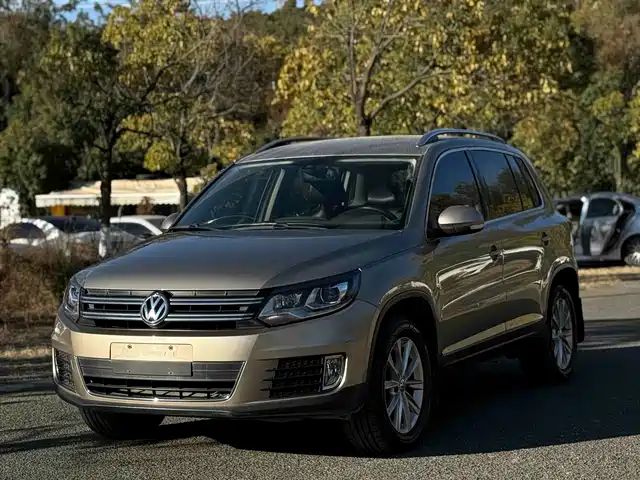 Volkswagen Tiguan Tiguan 2015 1.8tsi Automatic Two-Wheel Drive Comfort Version — фото
