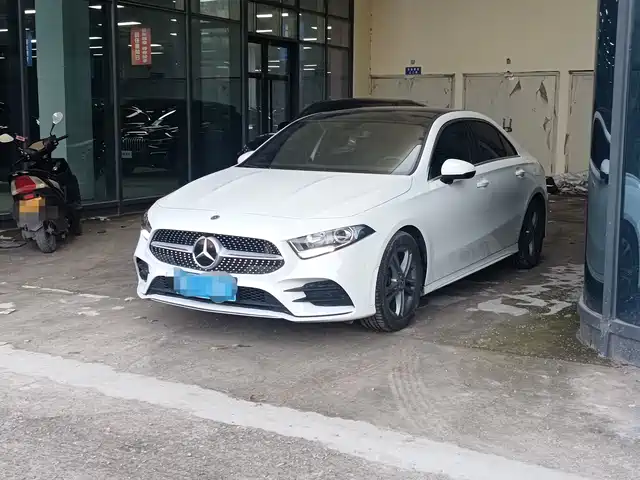 Mercedes-Benz Mercedes Benz A Class Mercedes-Benz A-Class 2021 A 180 L Sports Sedan — фото
