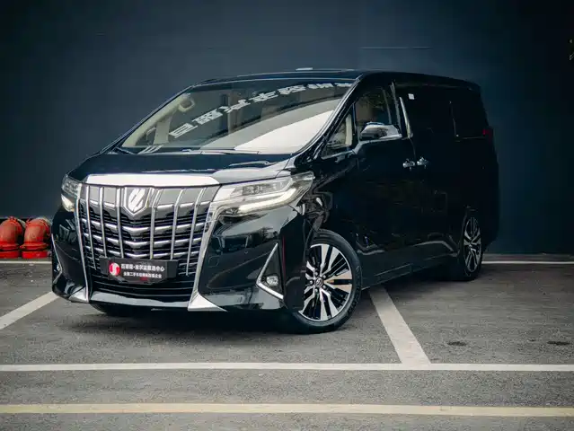 Toyota Elfa Alfa 2018 Facelift 3.5l Premium Version — фото