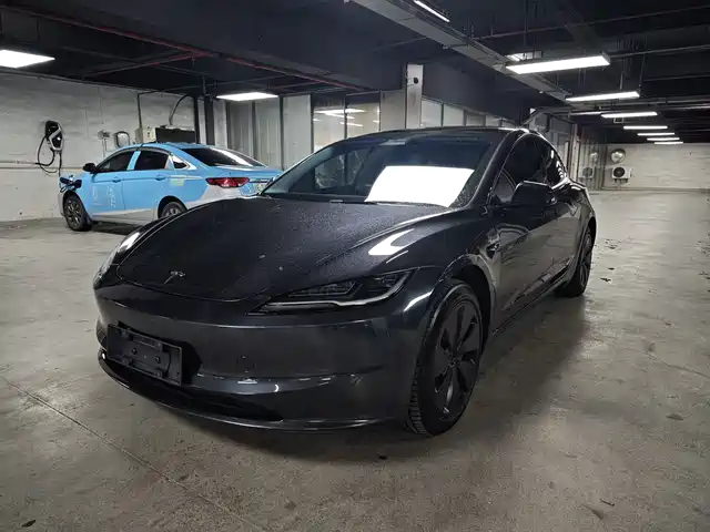 Tesla Model 3 Model 3 2023 Rear-Wheel Drive Version — фото
