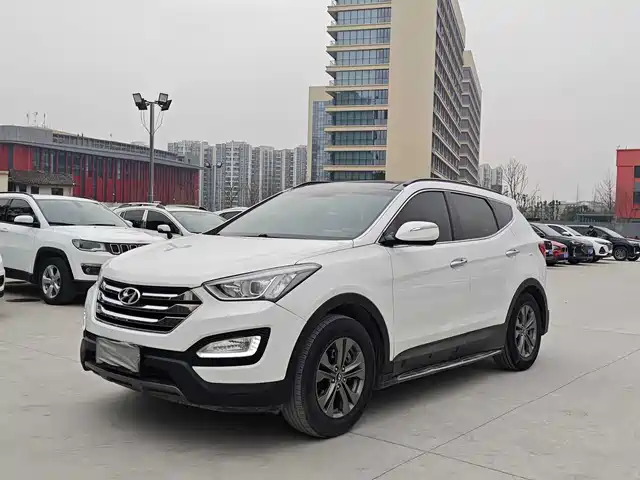 Hyundai Shengda Shengda 2013 2.4l Automatic Two-Wheel Drive Intelligent Model — фото
