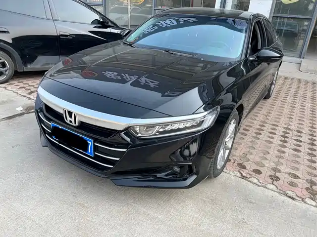 Honda Accord Accord 2022 260turbo Deluxe Edition — фото