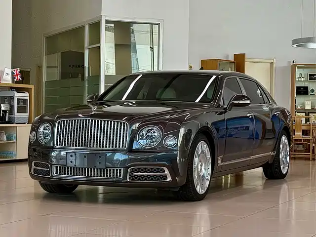 Bentley Mulsanne Mulsanne 2017 6.8t Long Wheelbase Version — фото