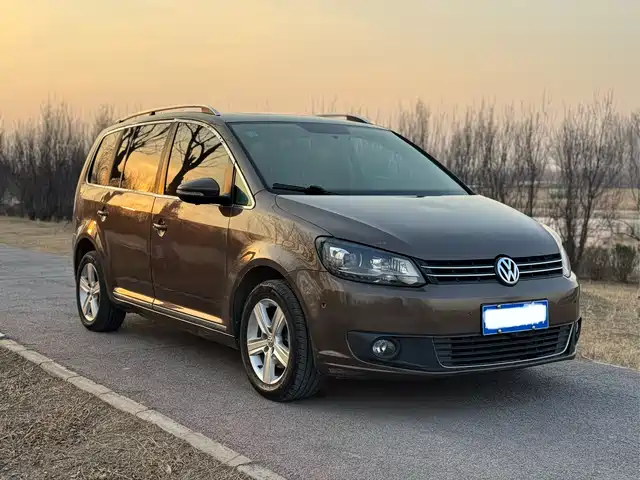 Volkswagen Touran Touran 2011 1.4t Dsg Zhizhen Edition 5 Seats — фото
