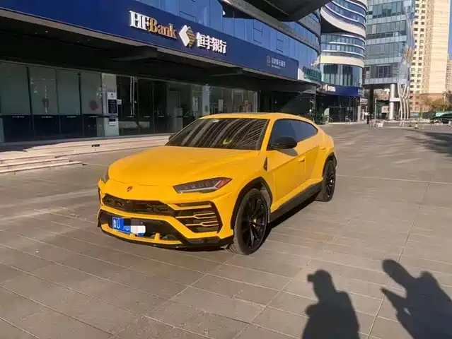 Lamborghini Urus Urus 2018 4.0t V8 — фото