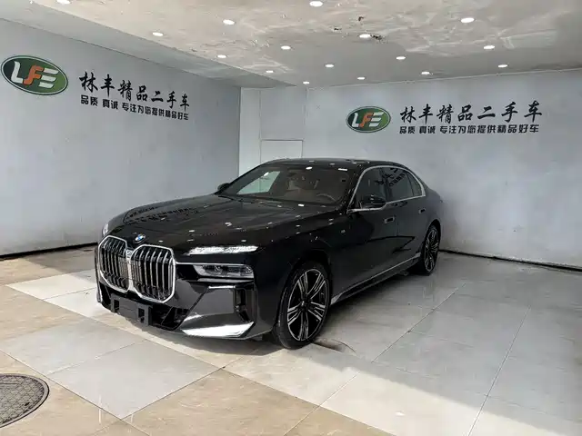 Bmw Bmw 7 Series Bmw 7 Series 2023 740li Exclusive M Sports Package — фото