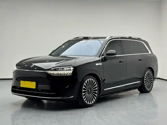 Aito Asks The World Wenjie M9 Wenjie M9 2024 Extended Range Ultra Version 52kwh 6-Seater Version — фото