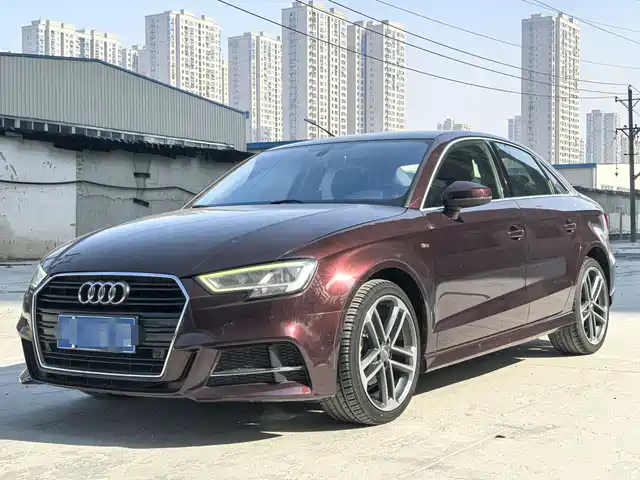 Audi Audi A3 Audi A3 2019 Sportback 35 Tfsi Sports National V — фото