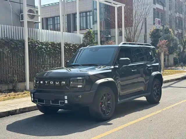 Jietu Jet Traveler Jietu Traveler 2023 2.0t Four-Wheel Drive Conquest Pro — фото