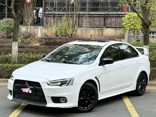 Mitsubishi Winged God Yishen 2012 Lunar New Year Edition 1.8l Cvt Comfort Type — фото