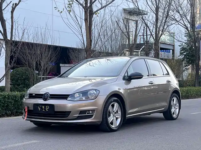 Volkswagen Golf Golf 2017 230tsi Automatic Comfort Million-Unit Commemorative Edition — фото