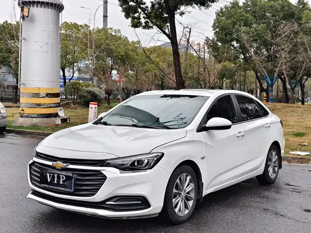 Chevrolet Cruze Cruze 2021 320 Automatic Sunroof Edition — фото