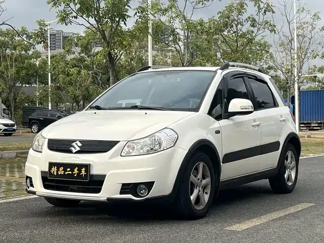 Suzuki Tianyu Sx4 — фото